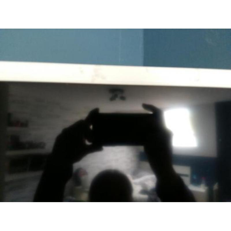 TV met ingebouwde dvd-speler Akai