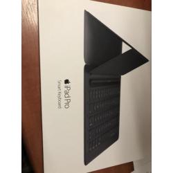 iPad pro 12,9 smart keyboard als nieuw