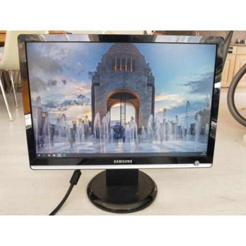 Samsung LCD monitor 22"