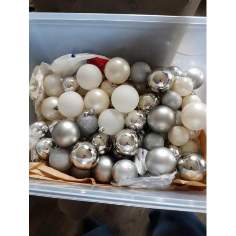 Complete kerstboomversiering zilverkleurig