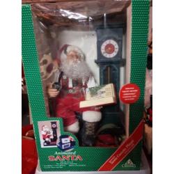 Hele Leuke Beweegbarec Kerstman met Klok