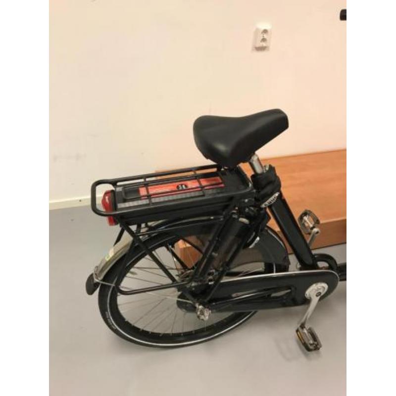 Bakfiets Cargo Long elektrisch.