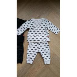 2 Setjes Babykleding maat 50 (tweeling)
