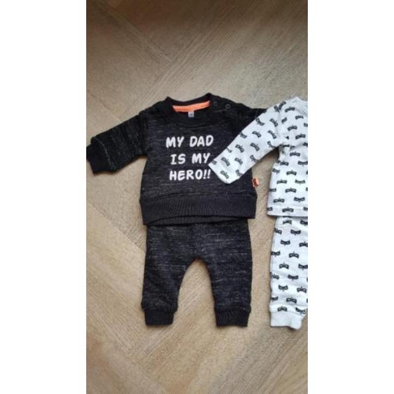 2 Setjes Babykleding maat 50 (tweeling)