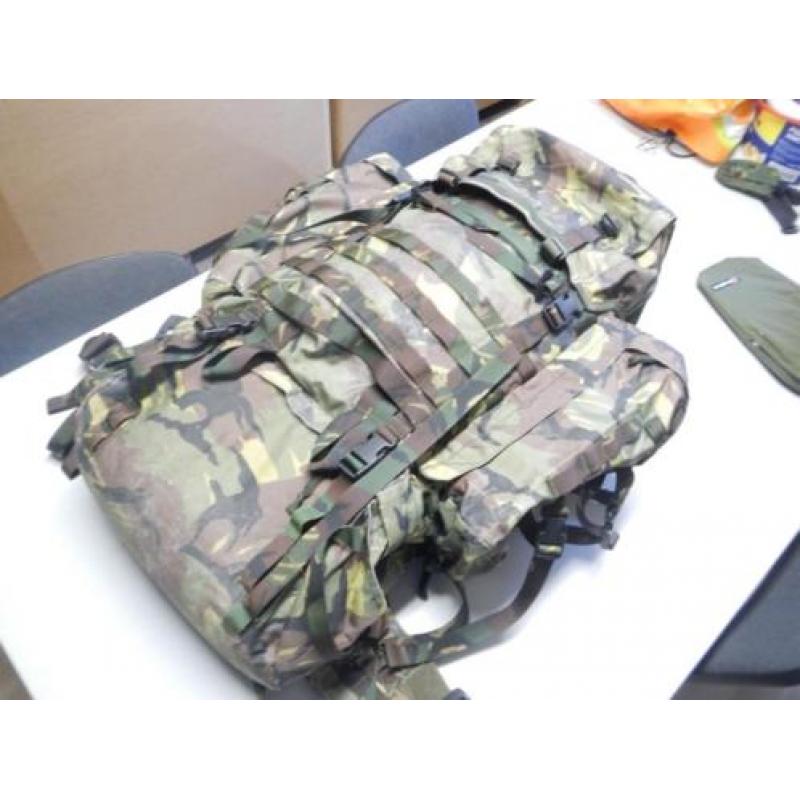 Leger backpack origineel met NSN nummer ARWY 60 liter +2x10L