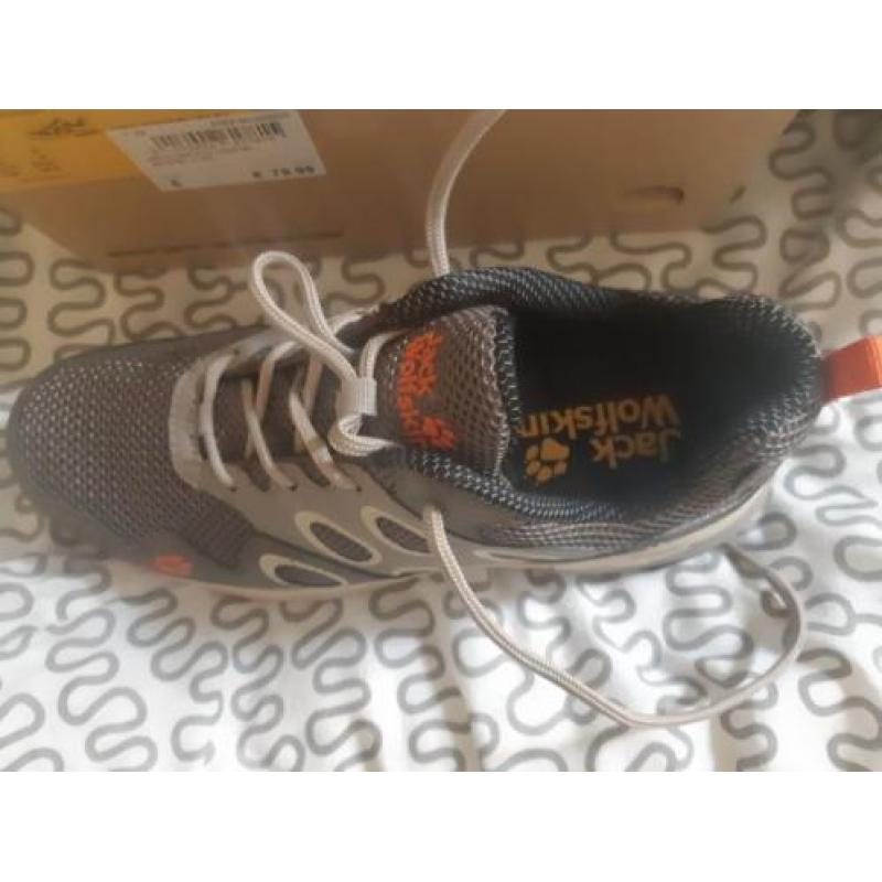Jack Wolfskin sneakers 39.5