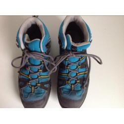 Bergschoenen merk Quechua maat 37