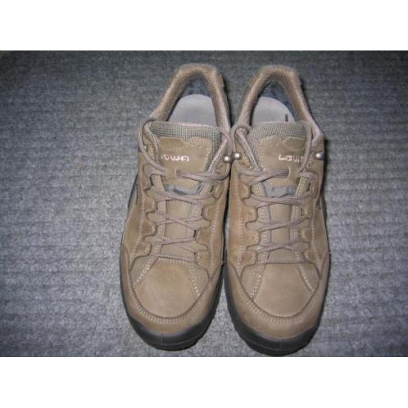 Lowa wandelschoenen, maat: 41,5